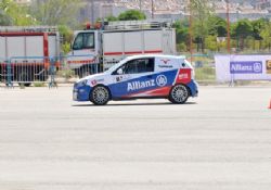 MİLLETVEKİLLERİ ENGELLİLER İÇİN YARIŞTI
